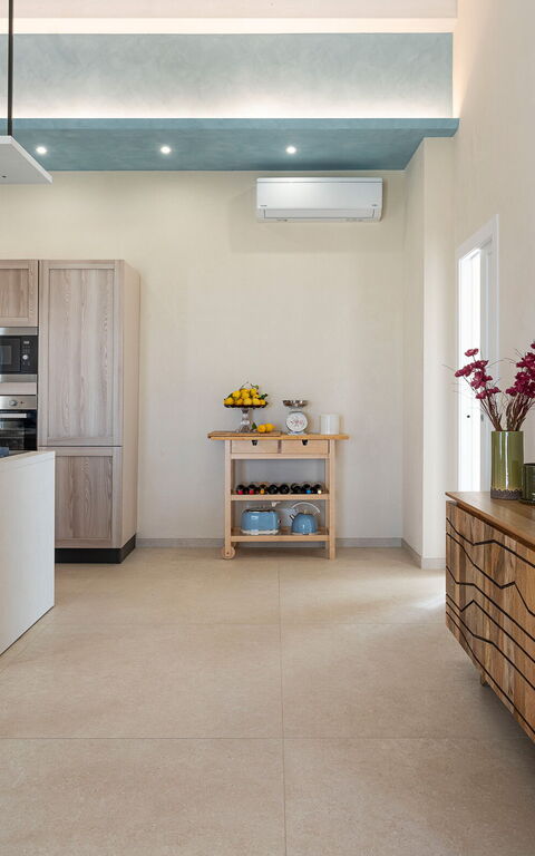 Villa Mora: Cuisine, Salle à manger, Salon