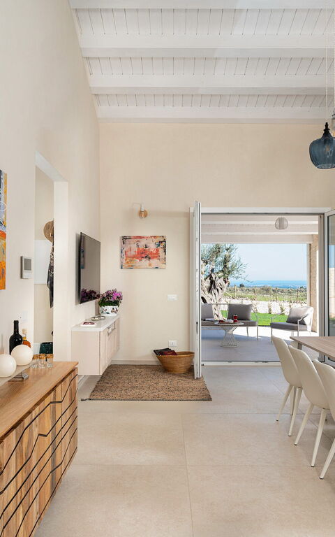 Villa Mora: Salle à manger, Salon