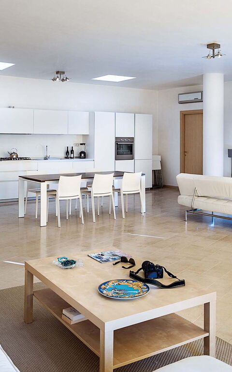 Villa Corte Dorata: Cuisine, Salle à manger, Salon