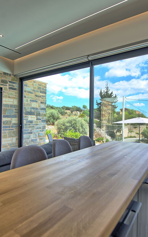 Villa Kallos: Cuisine, Salle à manger, Salon