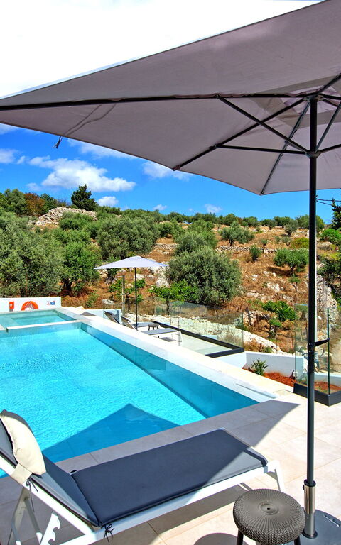 Villa Kallos: bassin