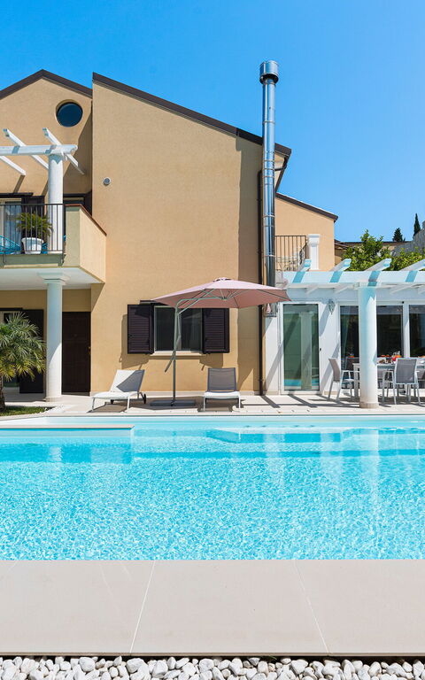 Villa Giutitta: bassin, Extérieurs, Jardin