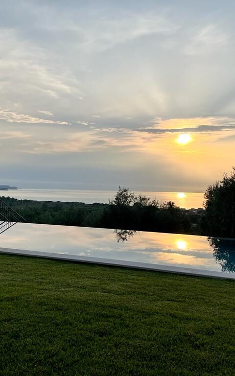 Villa Acropolitana: Été, Vues