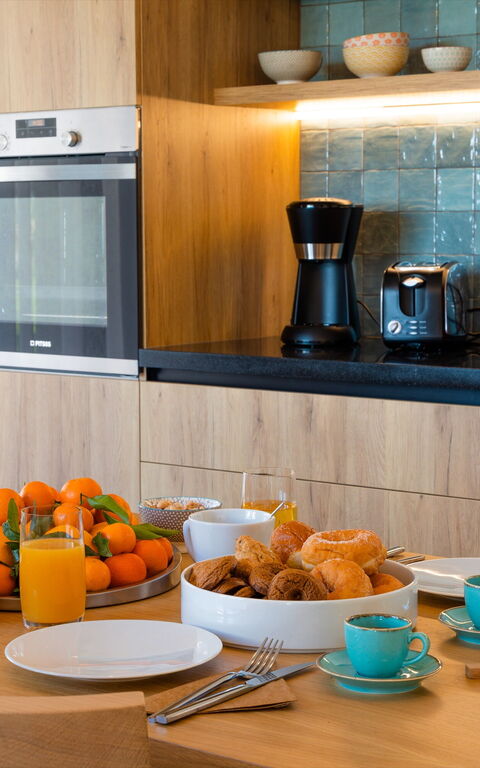 Villa Acropolitana: Aliments, Cuisine, Détails de la chambre