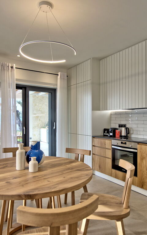 Villa Acropolitana: Cuisine, Salon