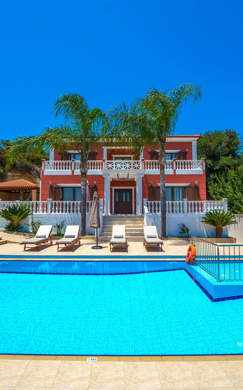 Iro Royal Villa: bassin, Extérieur, Extérieurs