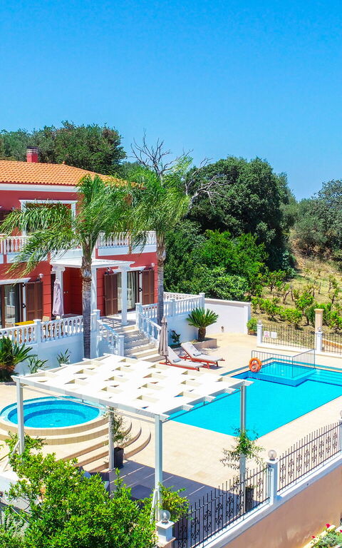 Iro Royal Villa: bassin, Extérieur, Extérieurs, jacuzzi