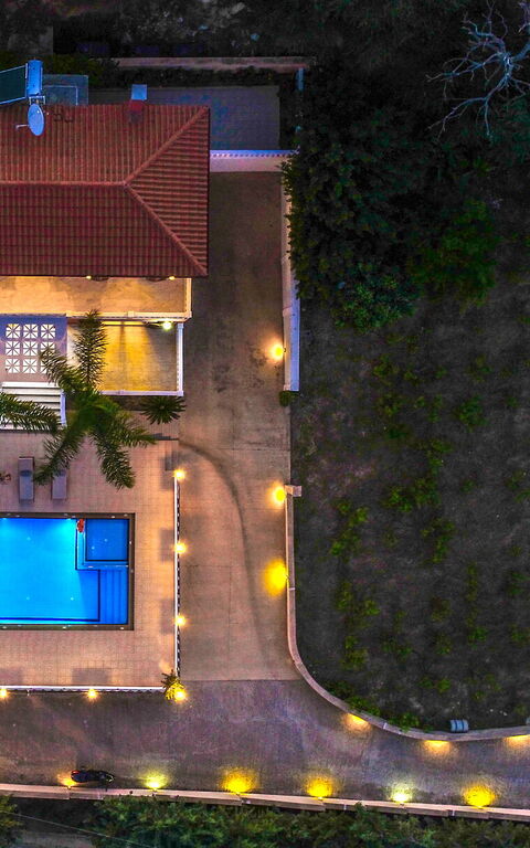 Iro Royal Villa: bassin, Extérieur, Extérieurs