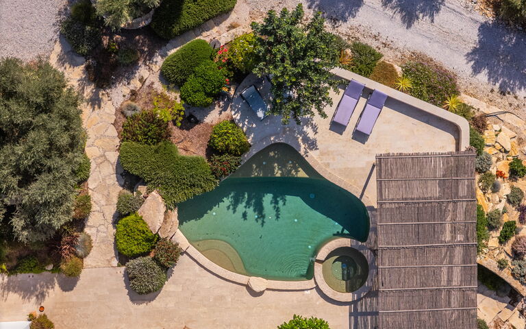 Villa Lucy: bassin, Extérieur, Extérieurs