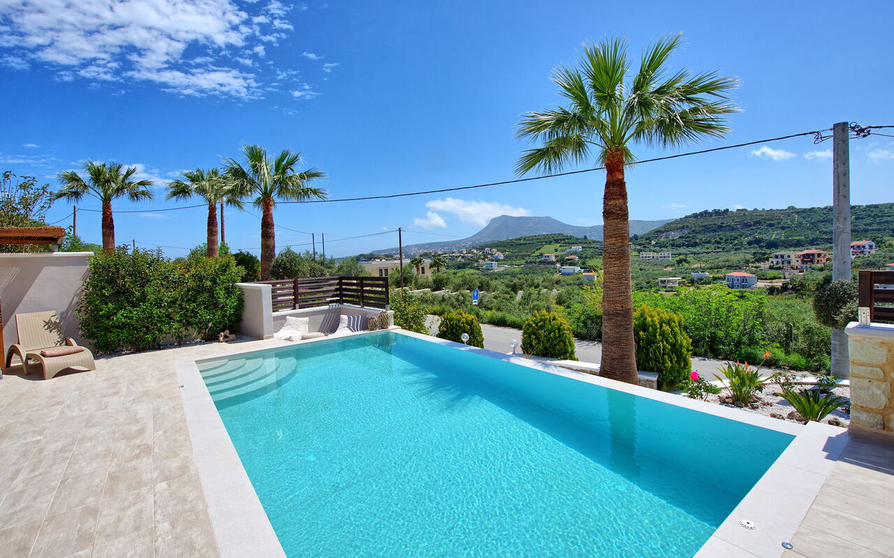 Villa Kostantina: bassin, Été, Extérieur