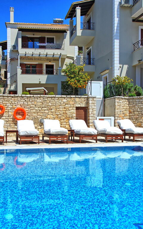 Villa Angie: bassin, Extérieur, Extérieurs