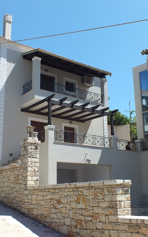 Villa Angie: Extérieur, Extérieurs