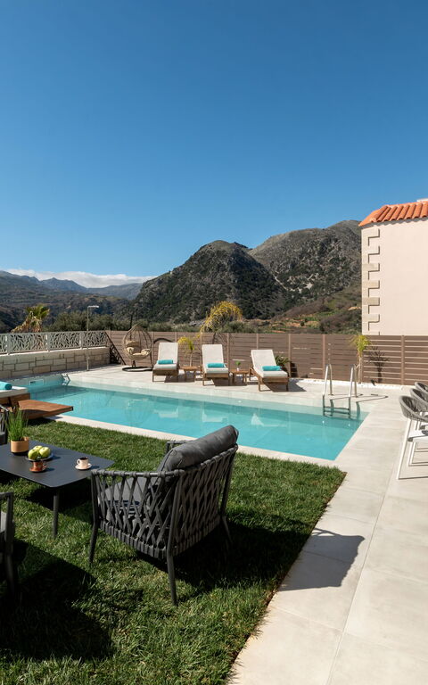 Villa Silentium Evilia: bassin, Extérieur, Extérieurs, Jardin