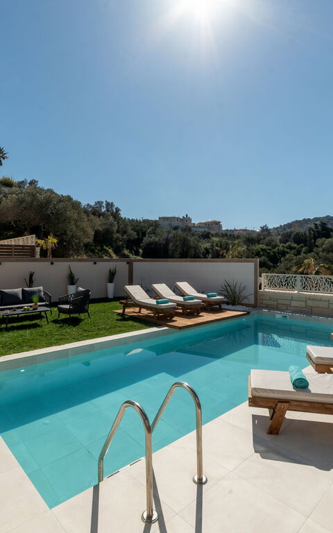 Villa Silentium Evilia: bassin, Extérieur, Extérieurs, Jardin