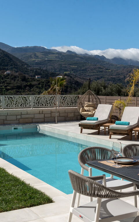 Villa Silentium Evilia: bassin, Extérieur, Extérieurs, Jardin