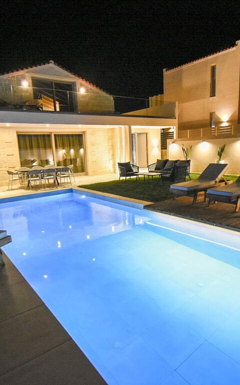 Villa Silentium Evilia: bassin, Extérieur, Extérieurs, Jardin