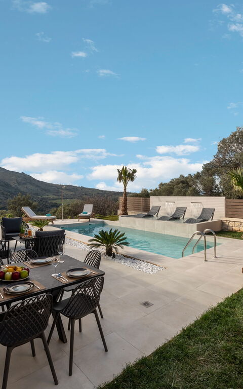 Villa Silentium Olia: bassin, Extérieur, Extérieurs, Jardin