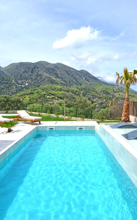 Villa Silentium Olia: bassin, Été, Extérieur, Jardin