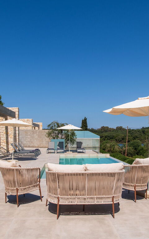 Villa Otter: Extérieur, Extérieurs