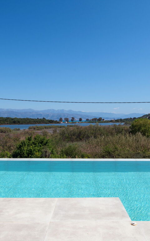 Villa Otter: bassin, Extérieur, Vues