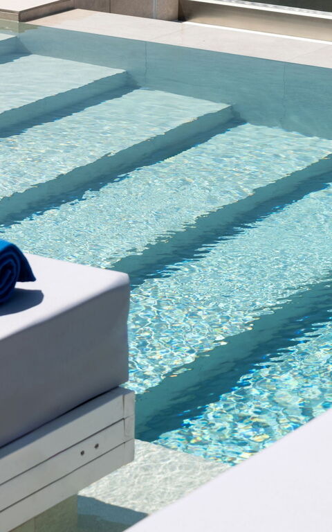 Seaview Lux: bassin, Extérieur, Extérieurs