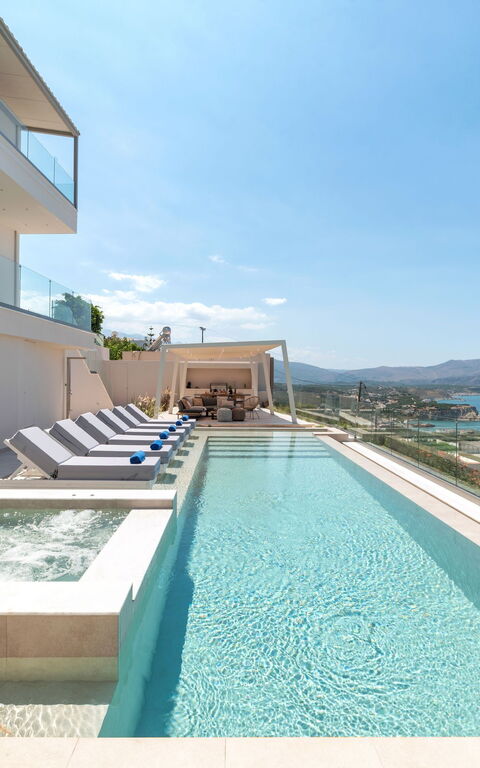 Seaview Lux: bassin, Extérieur, Extérieurs