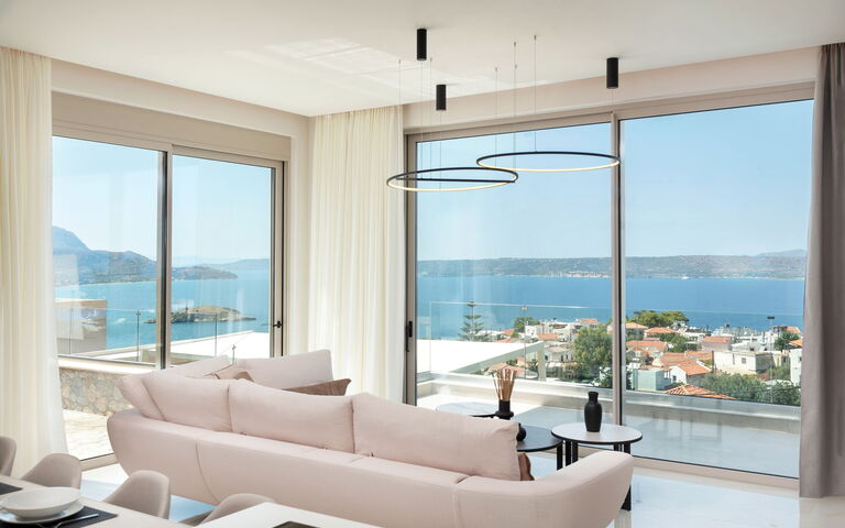 Seaview Lux: Cuisine, Salon