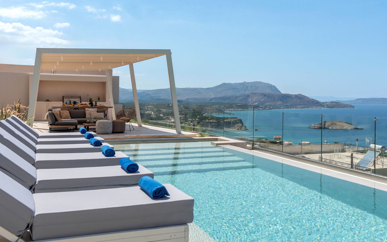 Seaview Lux: bassin, Extérieur, Extérieurs