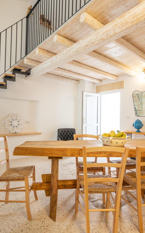 Casa Harem: Entrée principale, Salle à manger, Salon