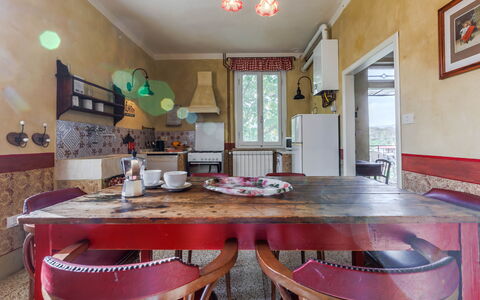 Logement Rossello: Cuisine, Salle à manger