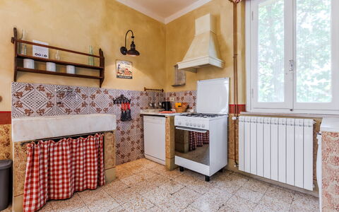 Logement Rossello: Cuisine, Salle à manger