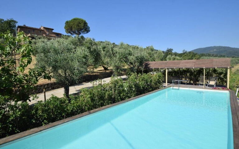 Bello Stare: bassin, Extérieur, Extérieurs