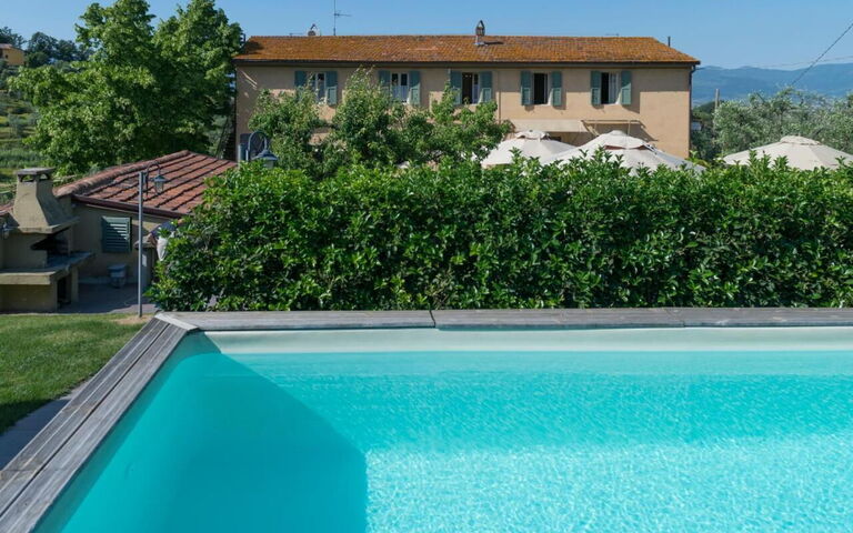 Bello Stare: bassin, Extérieur, Extérieurs