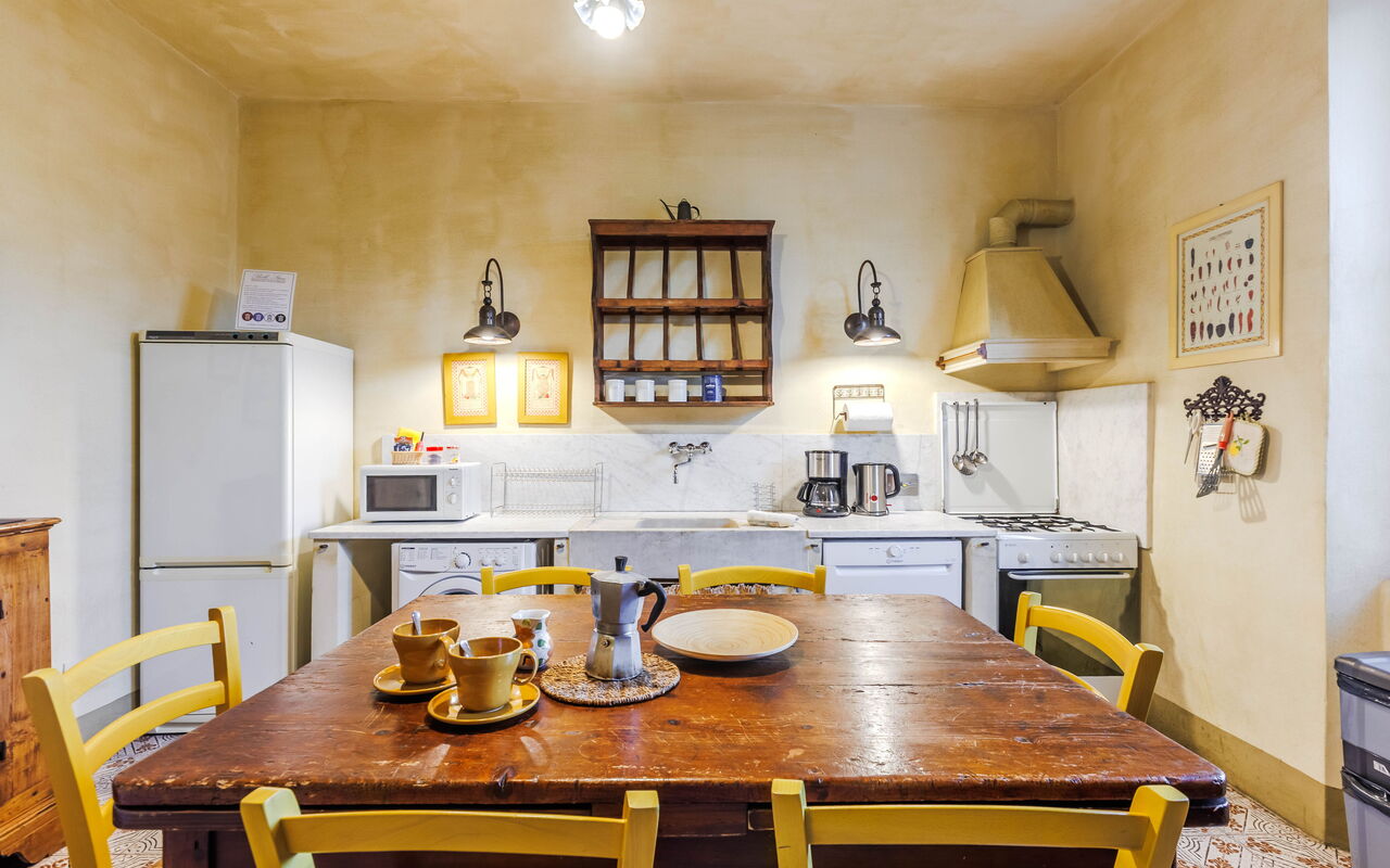 Logement Giallone: Cuisine, Salle à manger