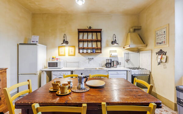 Logement Giallone: Cuisine, Salle à manger