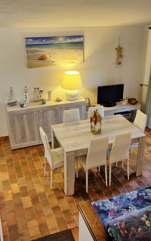 Le Dune: Salle à manger, Salon