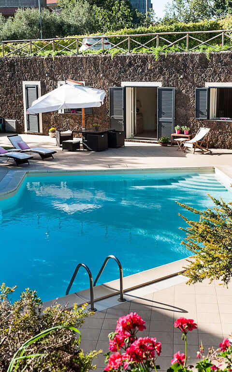 Villa Montefiore: bassin, Extérieur, Extérieurs