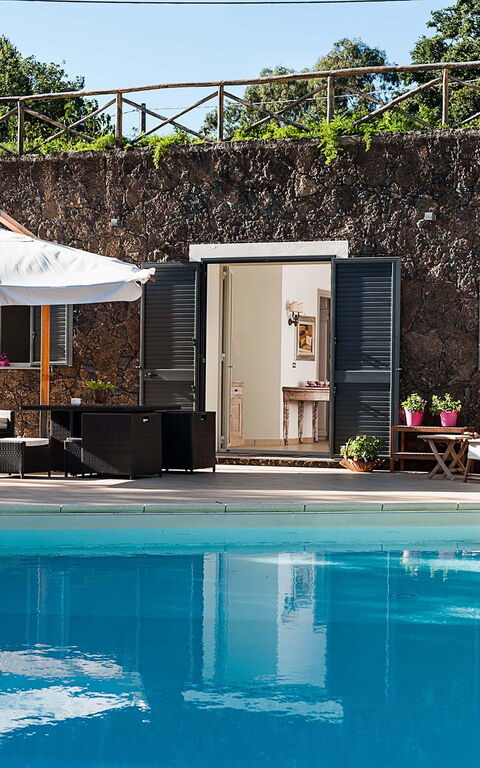 Villa Montefiore: bassin, Extérieur, Extérieurs