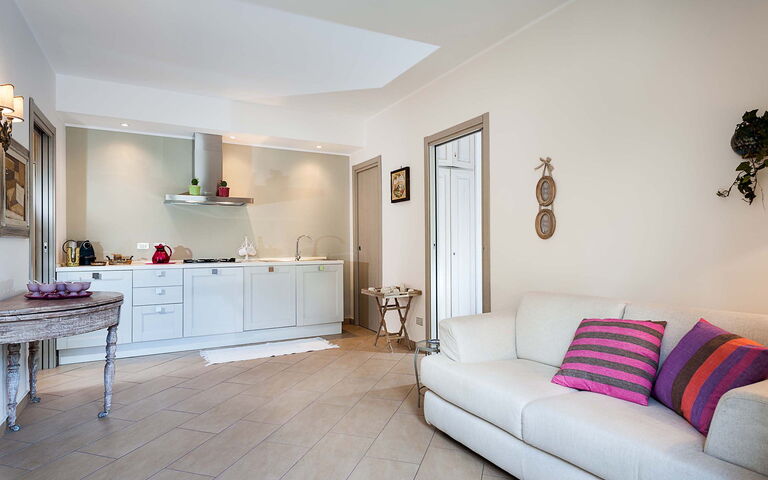 Villa Montefiore: Cuisine, Salon