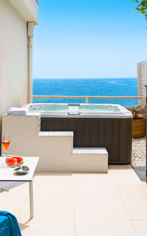 Villa Hermes: Été, Extérieur, Vues