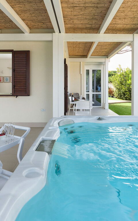 Stella Maris: Extérieur, Extérieurs, jacuzzi, Jardin