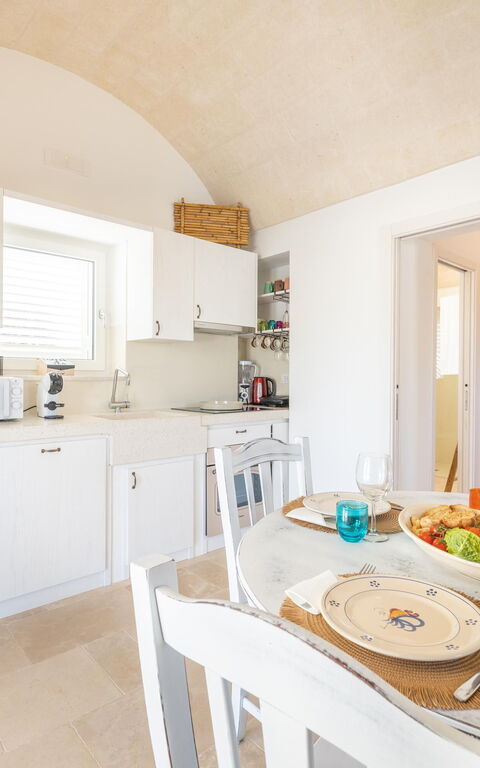 Trullo Adea: Cuisine, Salle à manger