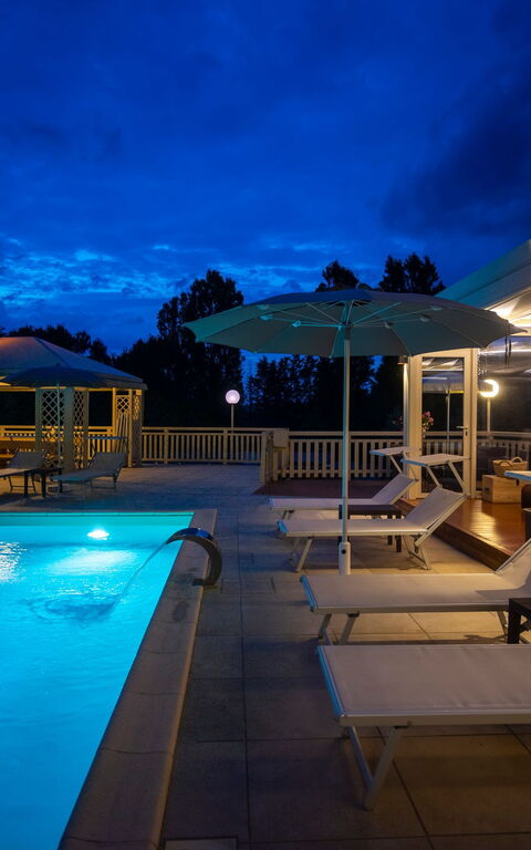 Villa Ca Viola: bassin, Extérieur, Extérieurs