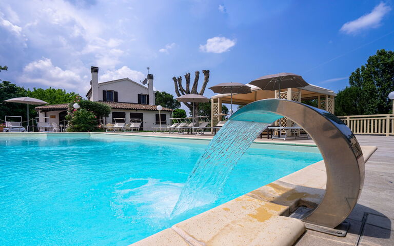 Villa Ca Viola: bassin, Extérieur, Extérieurs