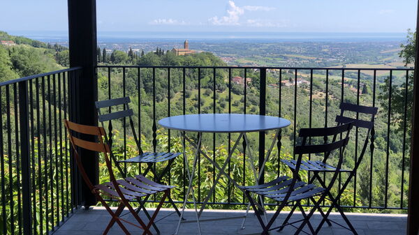 La Nocciola: Balcon / Terrasse / Patio