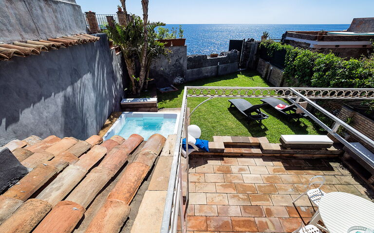 Casa Tecla: bassin, Jardin