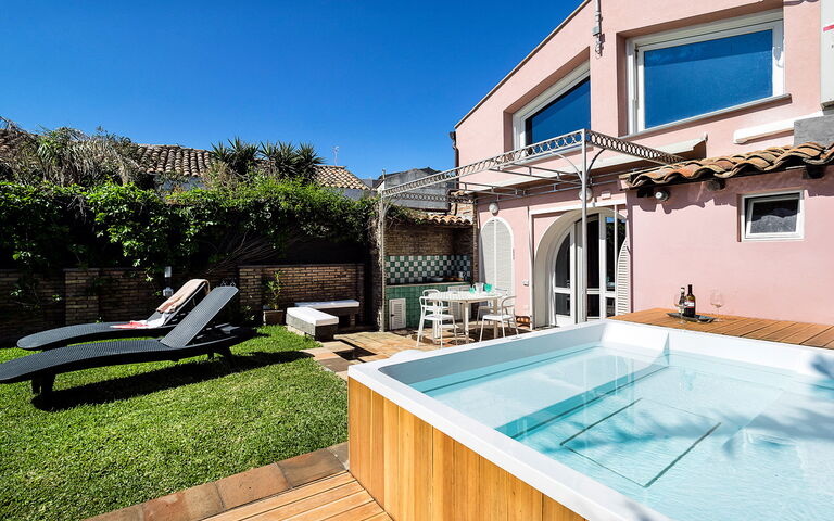 Casa Tecla: bassin, Jardin