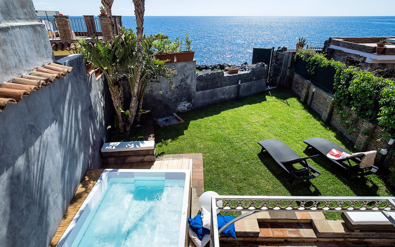 Casa Tecla: bassin, Jardin