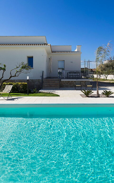 Villa Rita: bassin, Extérieur, Extérieurs