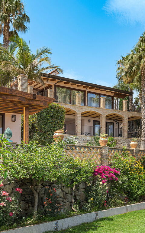 Buena Vista: Extérieur, Extérieurs, Jardin